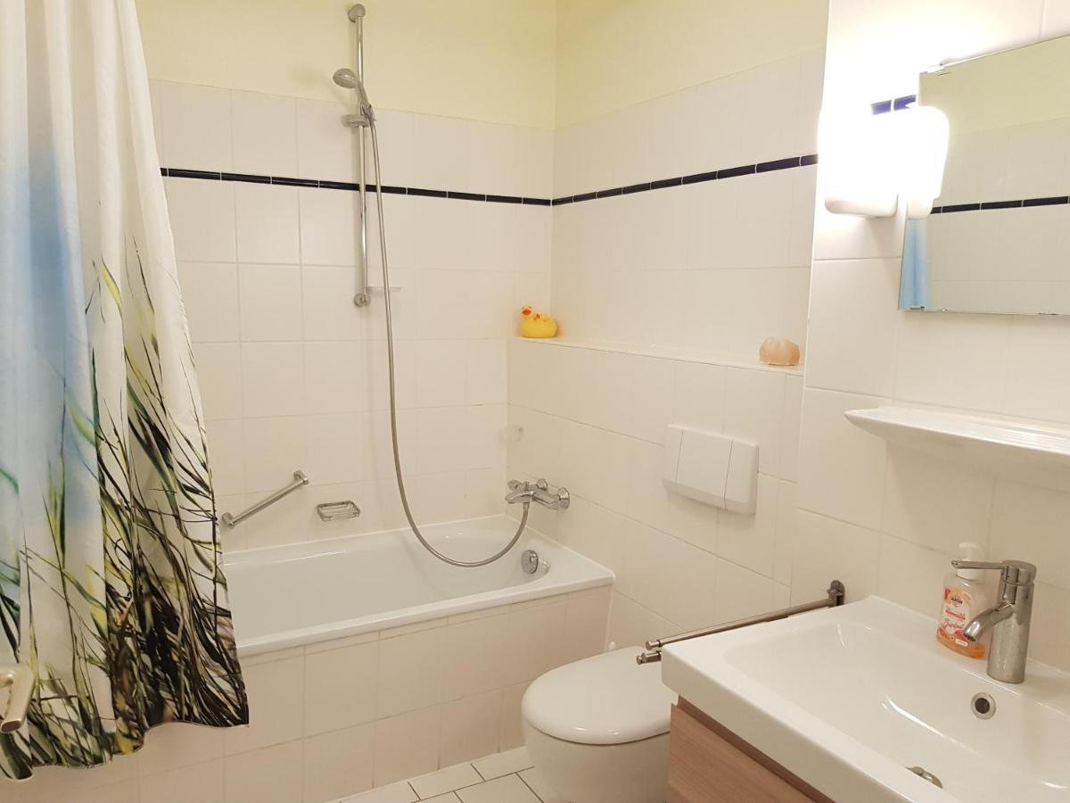 Ferienwohnung 5 Im Strandhaus Lobbe Exteriér fotografie